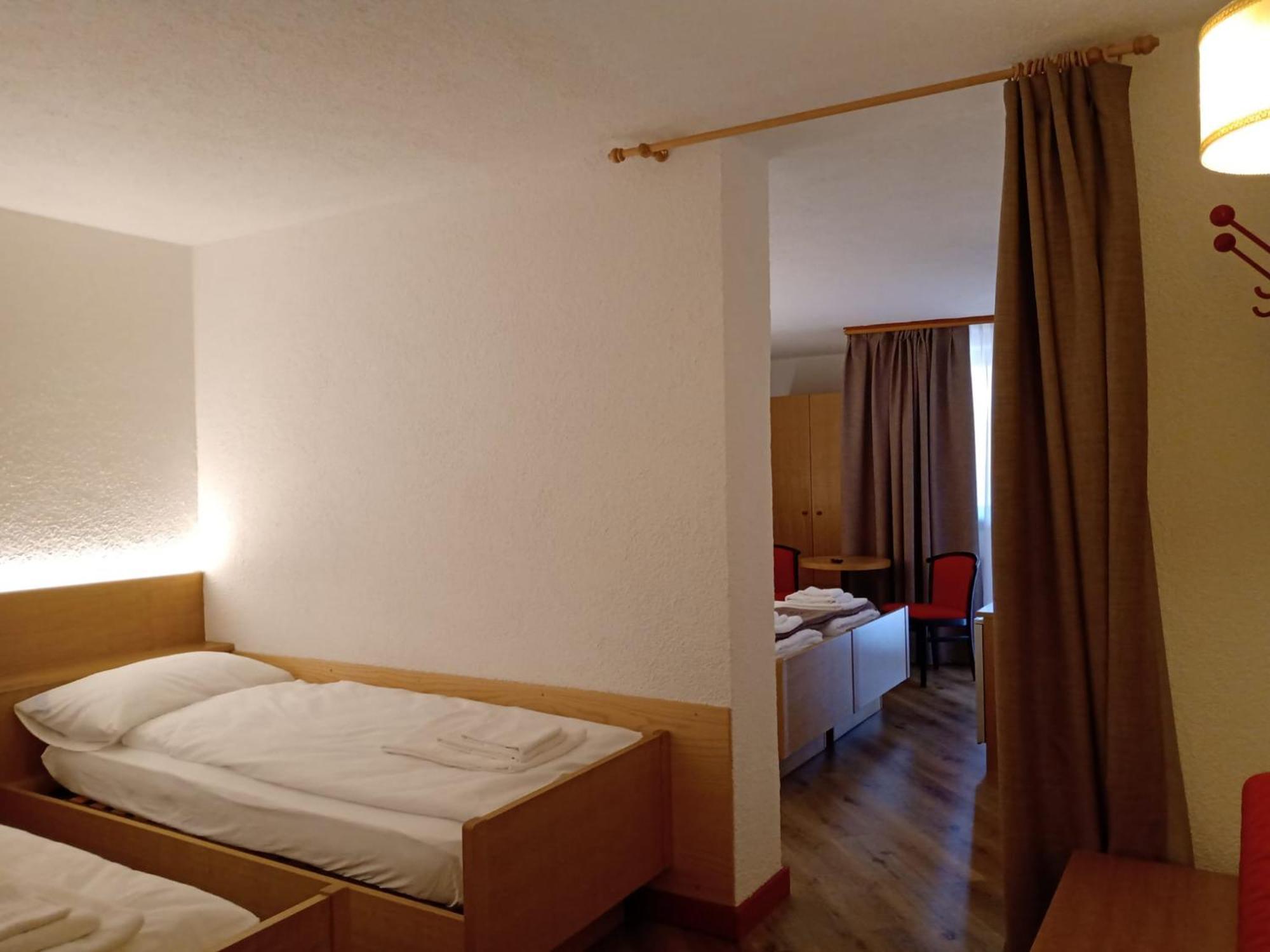 Hotel San Lorenzo San Lorenzo Dorsino Εξωτερικό φωτογραφία