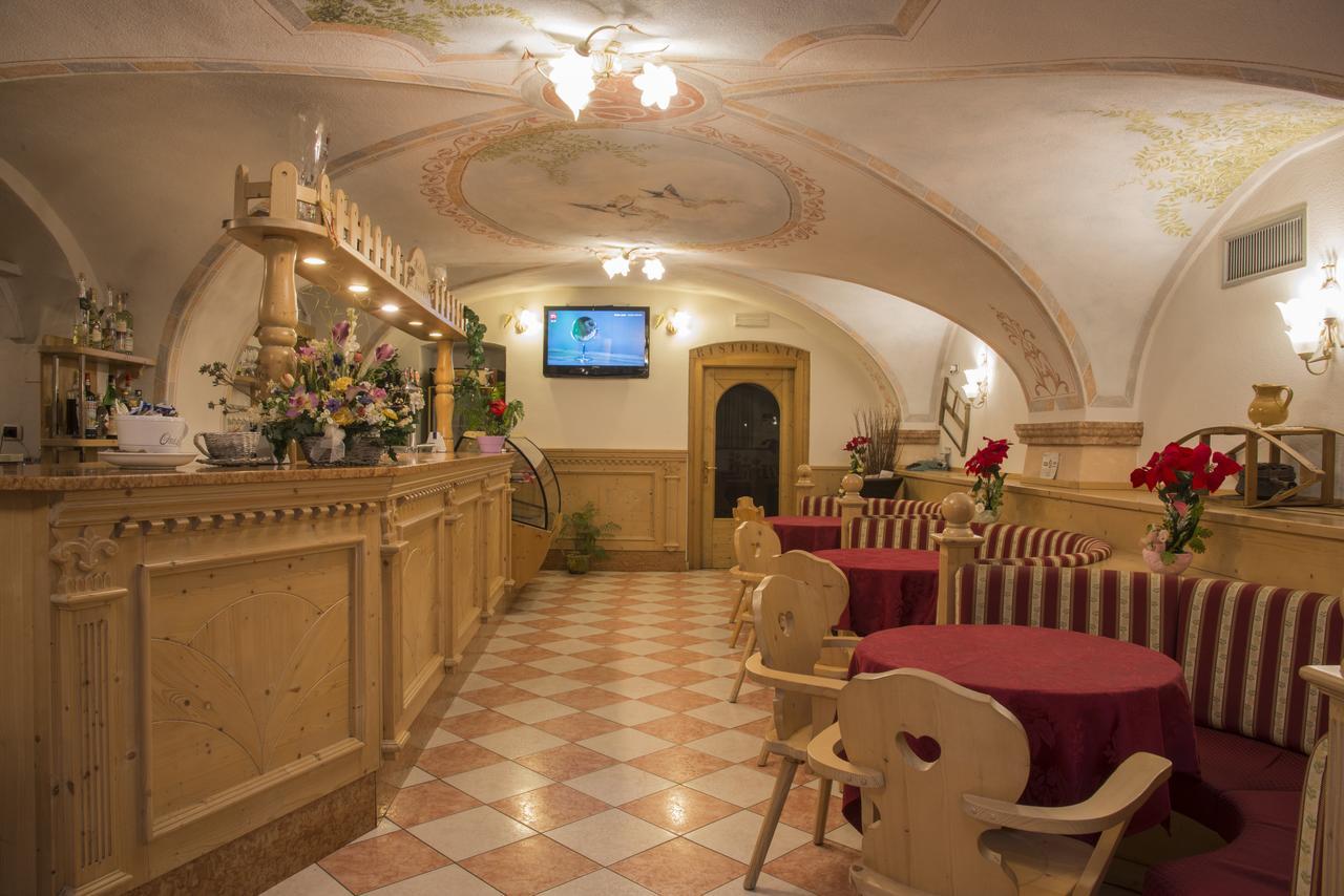 Hotel San Lorenzo San Lorenzo Dorsino Εξωτερικό φωτογραφία