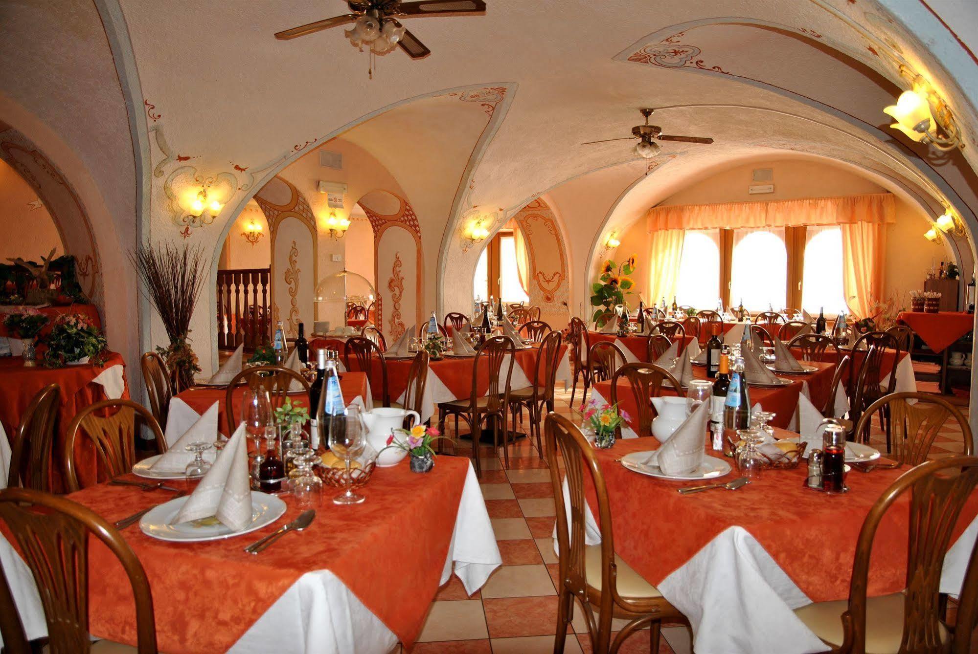 Hotel San Lorenzo San Lorenzo Dorsino Εξωτερικό φωτογραφία